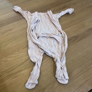 Goumi kids sleeper pajamas